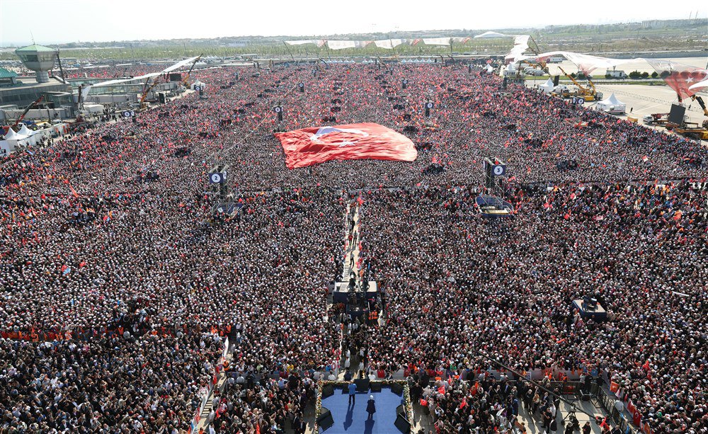 Ердоган проводить передвиборний мітинг у Стамбулі
