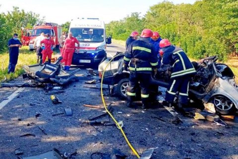 В ДТП под Одессой погибли шесть человек, трое пострадали