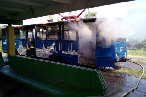 В Дружковке Донецкой области загорелся трамвай с пассажирами