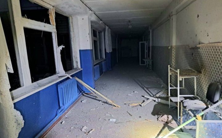 Унаслідок ворожих обстрілів Нікополя пошкоджені 2 ліцеї, приватні будинки та газопровід