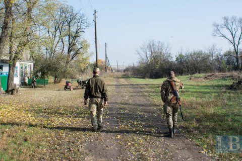 Під час обстрілів на Донбасі поранено двох українських військових