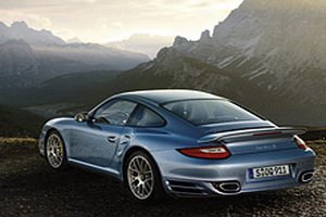 Porsche отпраздновал 10-летие на китайском рынке выпуском десяти купе 911 Turbo S "только для Китая"