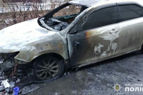Неизвестные сожгли автомобиль секретаря горсовета Покровска