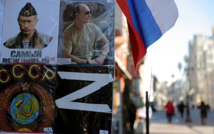 Російські вчителі на ТОТ Запорізької області поширюють вигадки про «жахи українських вишів» 