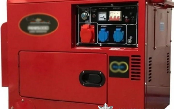 Чотирьох підприємців і посадовицю РДА в Києві підозрюють у заволодінні 870 000 грн на генераторах