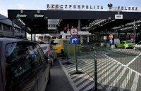 Далекобійники заблокували проїзд "євроблях" до пунктів пропуску у Львівській області