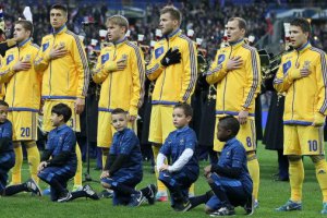 Збірна України зіграє з Парагваєм напередодні старту відбору до Євро-2016