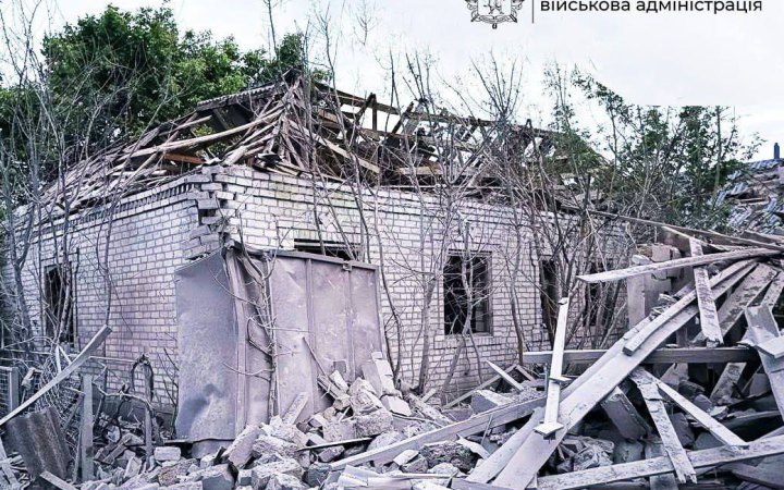 У Запорізькій області російські обстріли пошкодили будинки, авто та інфраструктуру