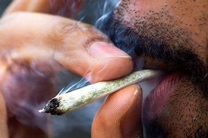 Колумбія легалізувала малі дози марихуани та кокаїну