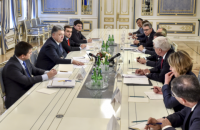 Порошенко обсудил избирательный процесс с послами стран G7