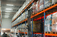 Директорку фірми-постачальника харчів для військової частини Нацгвардії підозрюють у несплаті 9 млн грн податків