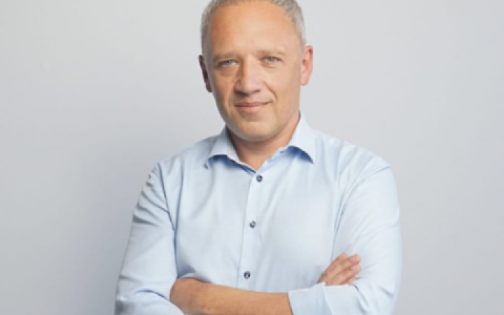 Мер Чернівців: у місті сморід через скидання відходів Лужанського спиртзаводу у каналізацію