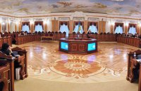 Верховный Суд приостановил производство по делу об отмене санкций СНБО 