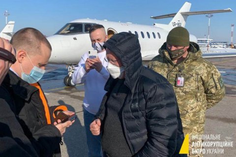 Бывший "топ" ПриватБанка после ареста переписал на родственников десятки миллионов гривен