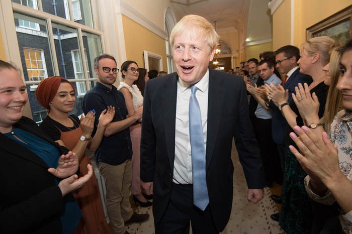 Новопризначеного прем'єр-міністра Британії Бориса Джонсона вітають на Даунінг-стріт 10, Лондон, 24 липня 2019.