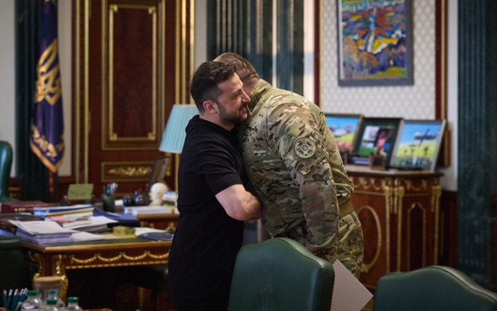 ​"Абсолютно блискучий результат": Зеленський заслухав доповідь Малюка про спецоперацію "Павутина"