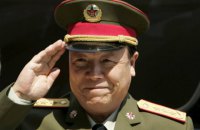 В Китае бывшего военачальника исключили из партии за коррупцию