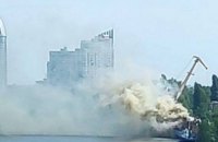 У Києві виникла пожежа на споруджуваному судні ВМСУ (оновлено)