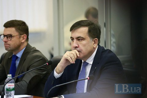 Суд назначил экспертизу почерка Саакашвили на заявление о гражданстве