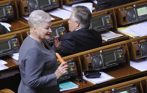 Самойлик с морковкой в руках в парламенте в ближайшие пять лет никто не увидит
