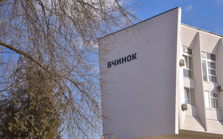 Самозарадність інституцій культури: зайняті ділом руки не опускаються 