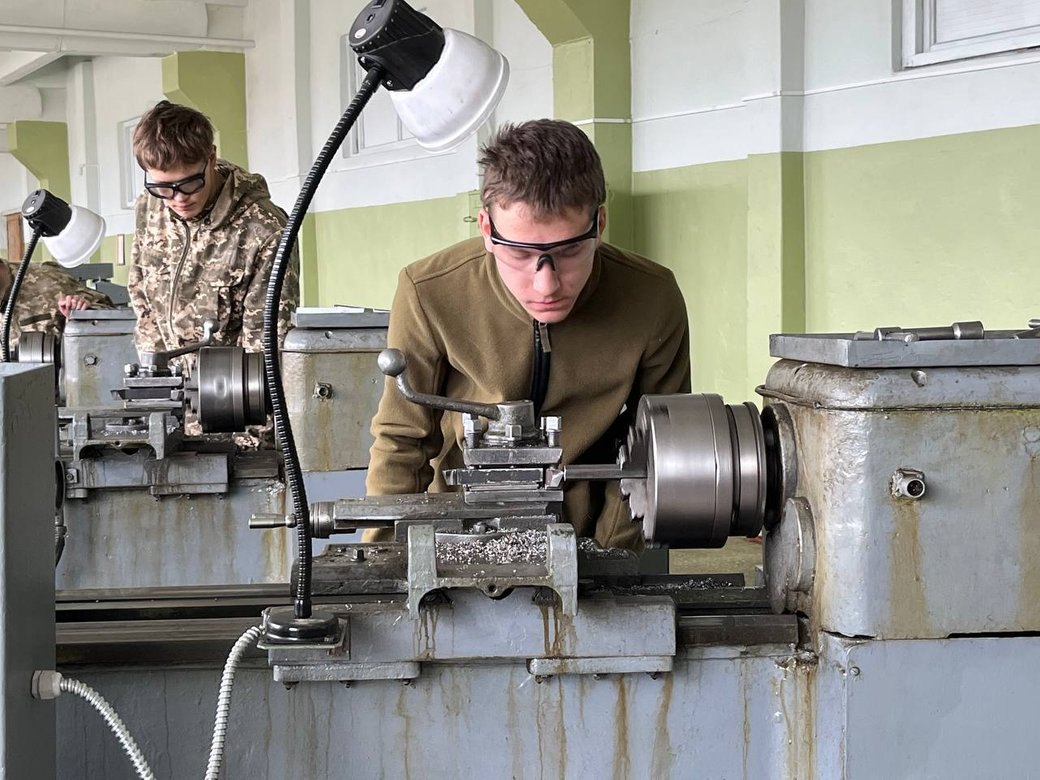 Канівське вище професійне училище.