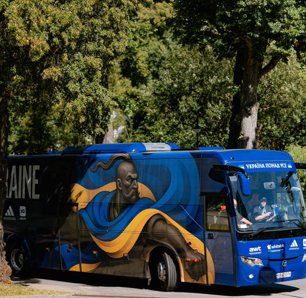Автобус збірної України з футболу
