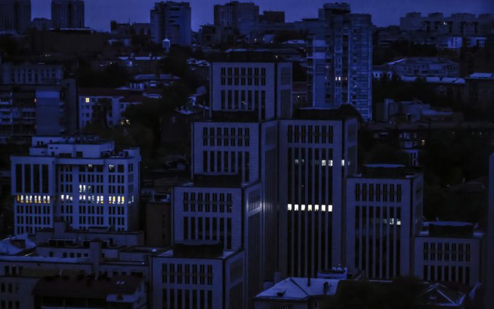 У п’ятницю в більшості областей України будуть відключення світла