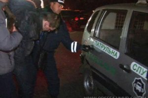 Убийца из одесского ночного клуба козырял корочкой работника АП