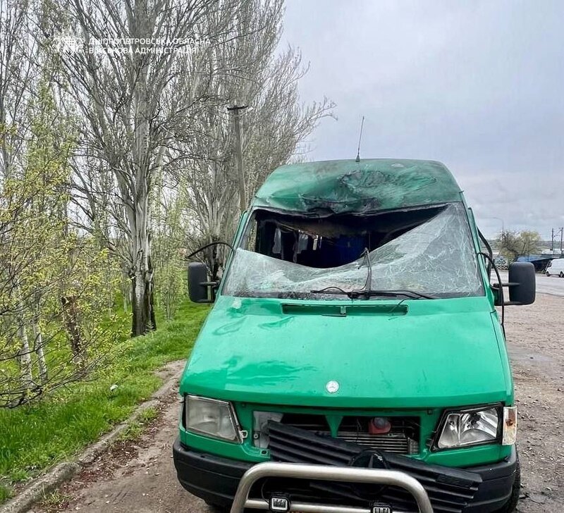 Росіяни вдарили по маршрутці у Дніпропетровській області