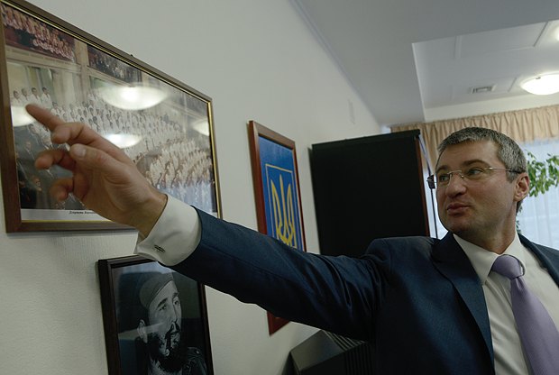 Фракція Батьківщини у Раді 6-го скликання: Міщенко пальцем вказує на перевірених бійців, принагідно згадуючи про зрадників