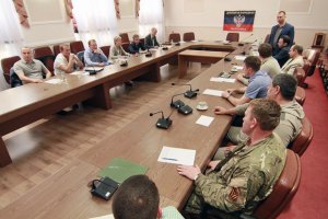 Порошенко предложил время и место следующих консультаций с сепаратистами
