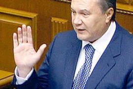 Янукович предлагает все законы принимать руками