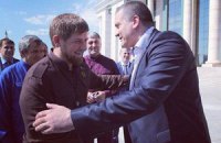 Кадырову вручили медаль "За защиту Крыма"