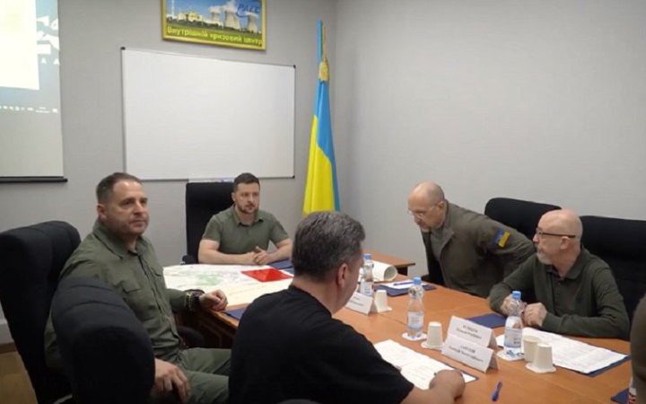 Зеленський провів засідання Ставки: говорили про ситуацію на ЗАЕС і фронті