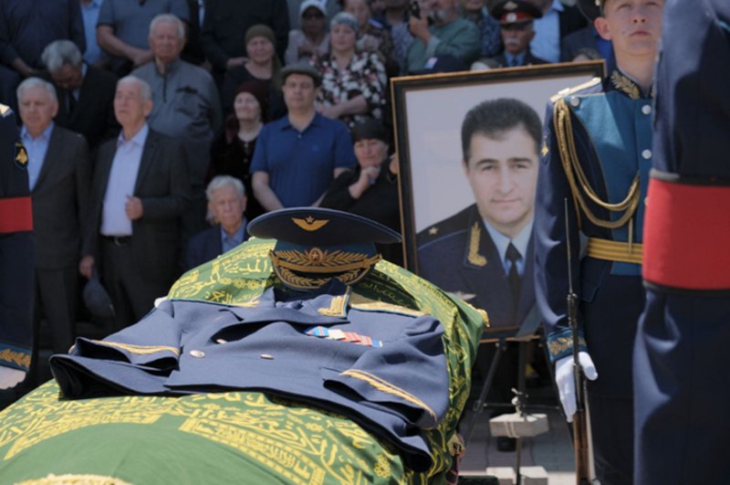Загиблий пілот армії окупанта Канамата Боташев, Су-25 якого було збито 22 травня в ході боїв за Попасну.