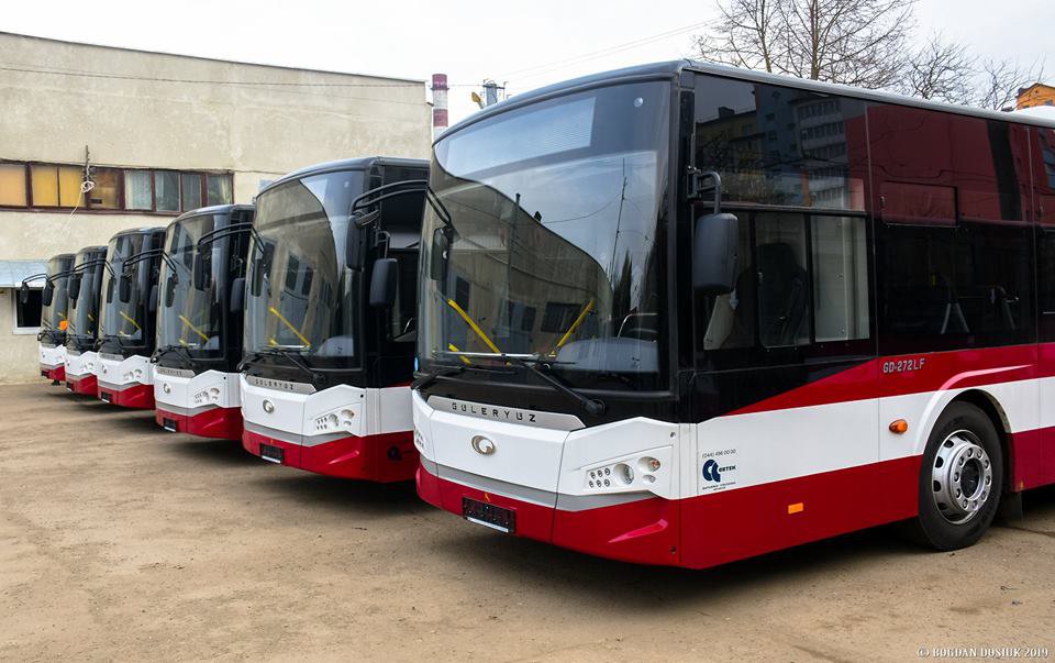 Івано-Франківськ отримав турецькі автобуси - портал новин LB.ua