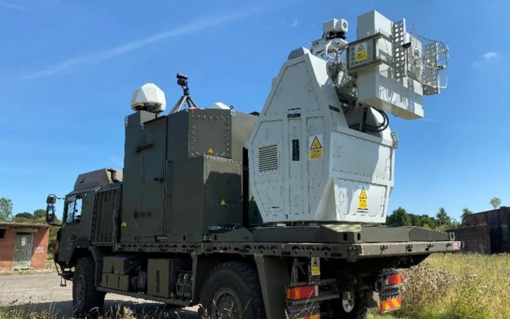 RapidDestroyer: Британія випробувала новітню мікрохвильову зброю, яка «спалює» дрони