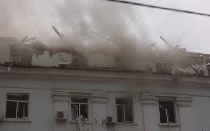 Росія атакувала дронами Дніпро. Загинула людина, понад 30 поранені (оновлено)