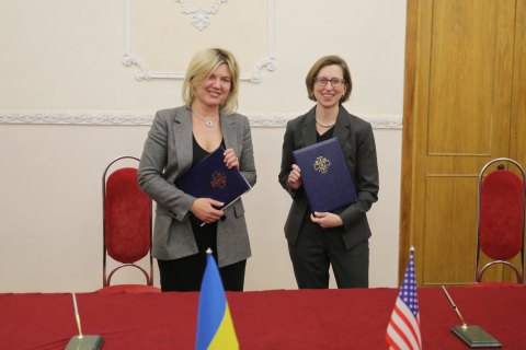 Украина и США подписали протокол об оборонном сотрудничестве 