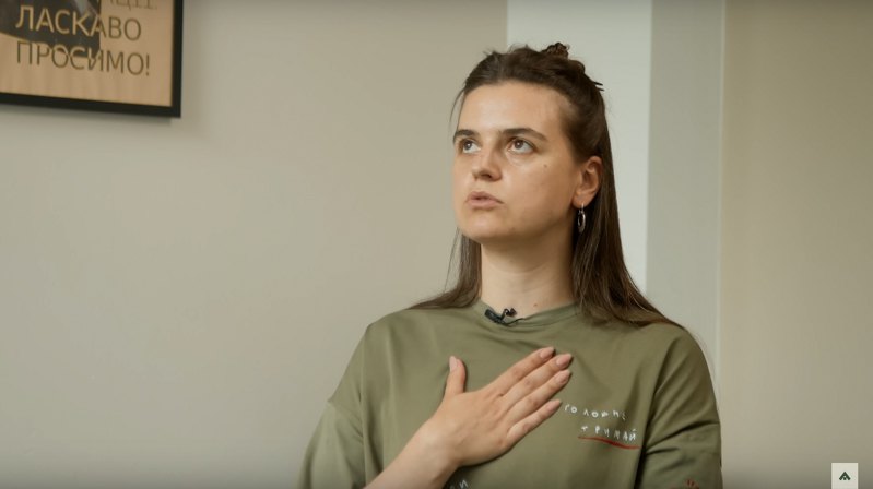 Олена Апчел 