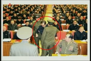 Пхеньян объяснил отставку дяди Ким Чен Ына его "преступными деяниями" 