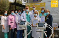 Всесвітній день здоров'я: як Фонд Ріната Ахметова допомагає країні зупинити коронавірус