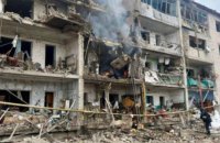 РФ вдарила по Комишувасі Запорізької області, поранено двох людей