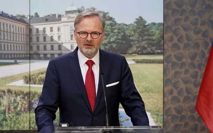 Президент Чехії прийняв відставку уряду Петра Фіали