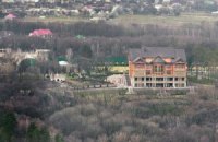 Возле резиденции Януковича построят мужской монастырь 