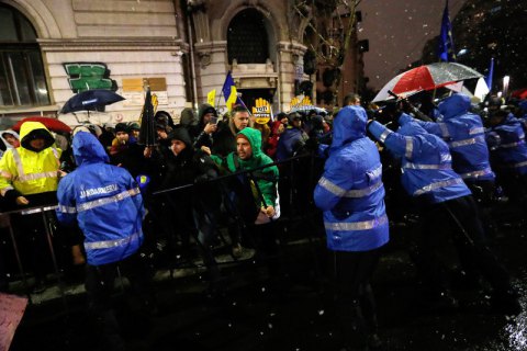 ​В Румынии прошли многотысячные митинги против коррупции