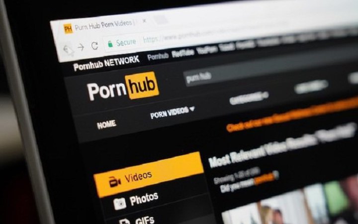 В Україні оштрафували Pornhub за несплату "податків на Google"