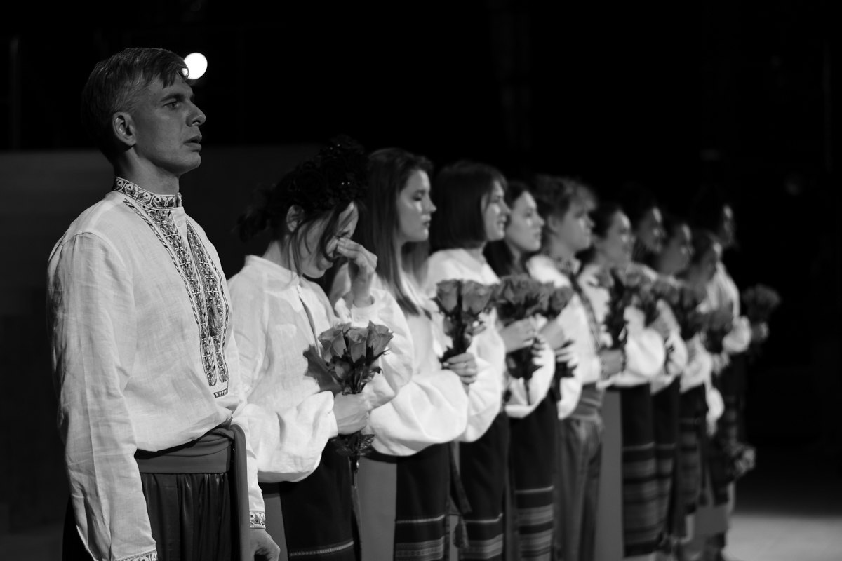 Репетиція вистави «Благальниці»