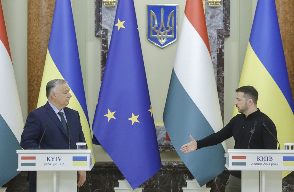 Віктор Орбан і Володимир Зеленський на пресконференції після зустрічі в Києві
